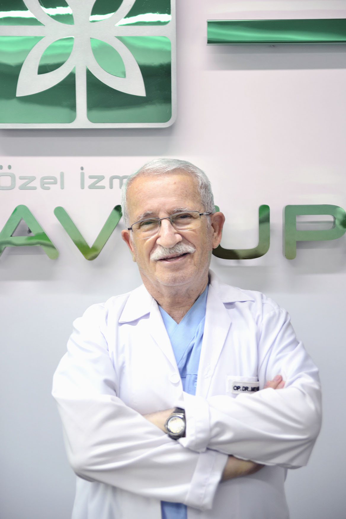 Şunun resmi: Op. Dr. Mehmet Uruk